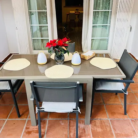 Comfortable Near The Sea Lejlighed Estepona