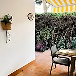 Comfortable Near The Sea Εστεπόνα