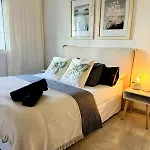 Διαμέρισμα Comfortable Near The Sea Εστεπόνα