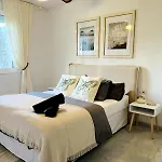 Comfortable Near The Sea *