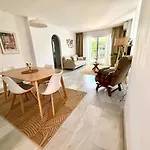 Comfortable Near The Sea Εστεπόνα