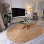 Διαμέρισμα Comfortable Near The Sea