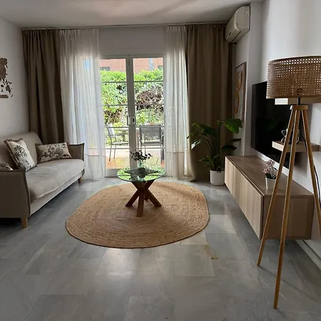 Comfortable Near The Sea *