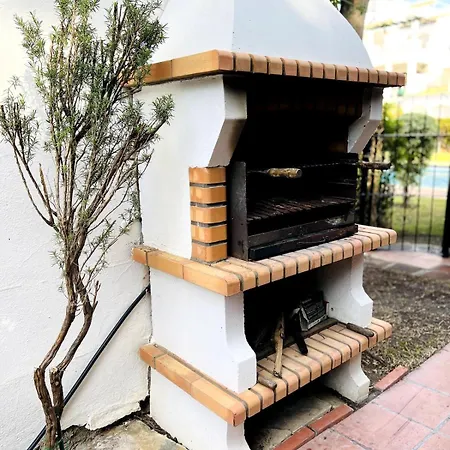 Lägenhet Comfortable Near The Sea