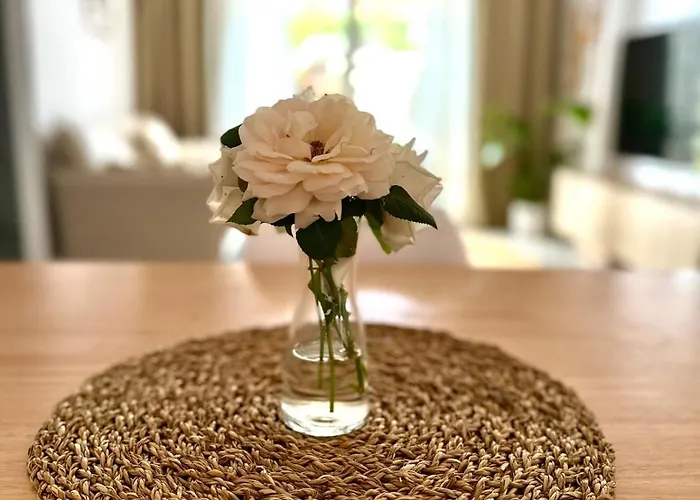 Comfortable Near The Sea *