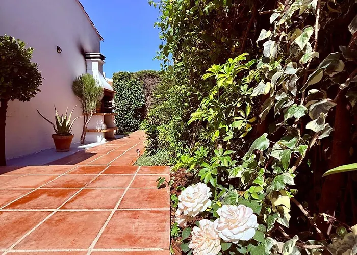 Comfortable Near The Sea Apartment *